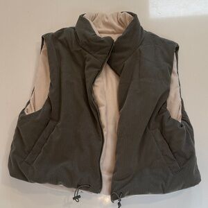 Thread & Supply Reversible Vest in Gray and Cream